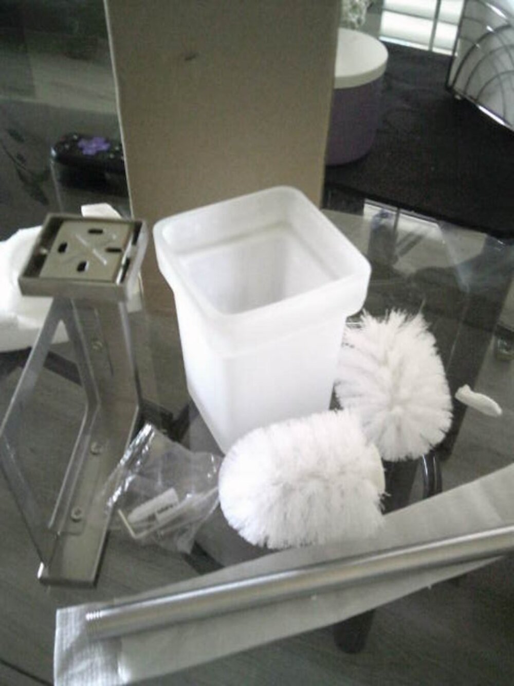 NEW HANGING 2 BRUSH TOLIET BOWL CLEANING WALL SET FROSTED GLASS & CHROME DESIGN